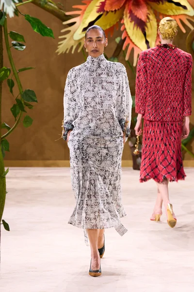 Look 29